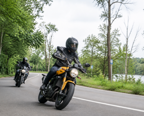 Hoeve-Lakerhof - Vakantiewoningen in Limburg - Motorvriendelijke overnachting - motorroutes Limburg -motorhotel in Kessenich